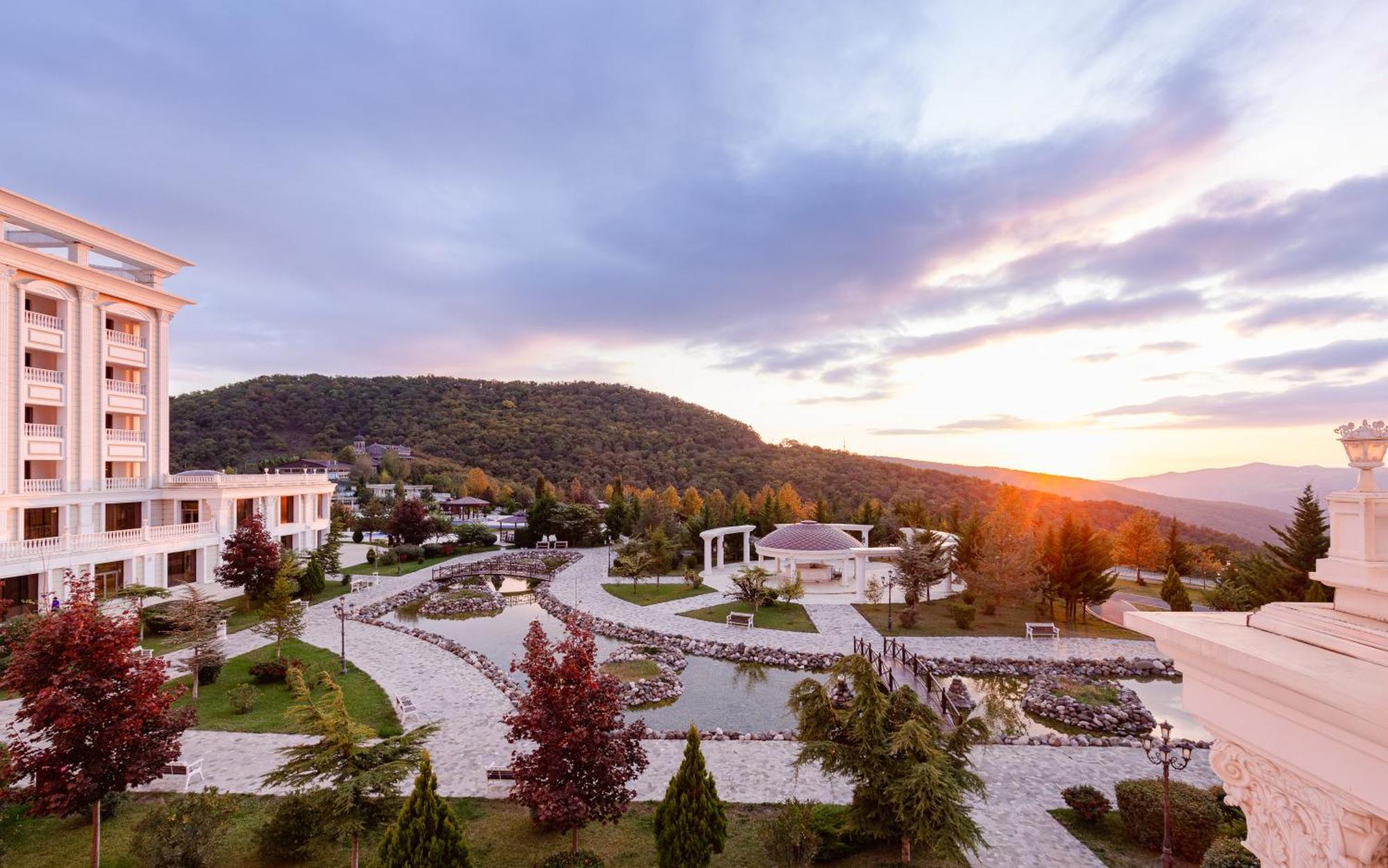 Shamakhi Palace Sharadil Seredil Exterior photo View of the campus